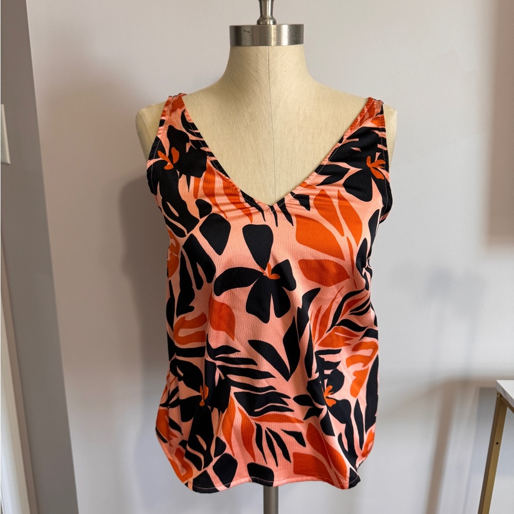 Extra small Old Navy, tank top blouse. Beautiful, orange, and black pattern.